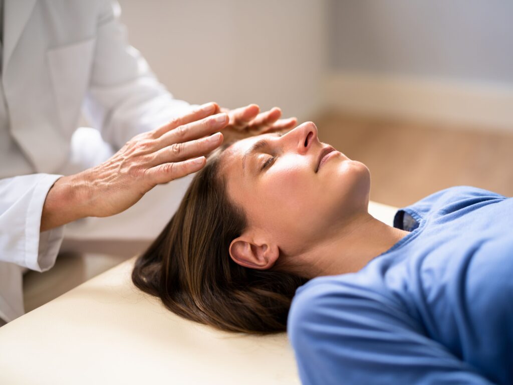 Saúde de Cruzeiro do Sul inicia projeto “Cuidar Juntos” para fortalecer saúde mental com práticas integrativas